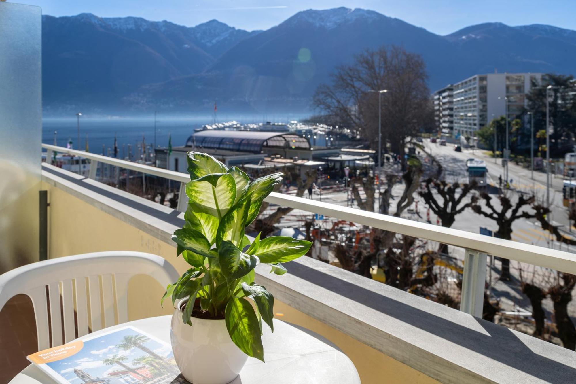 Hotel Rondinella Локарно Екстер'єр фото