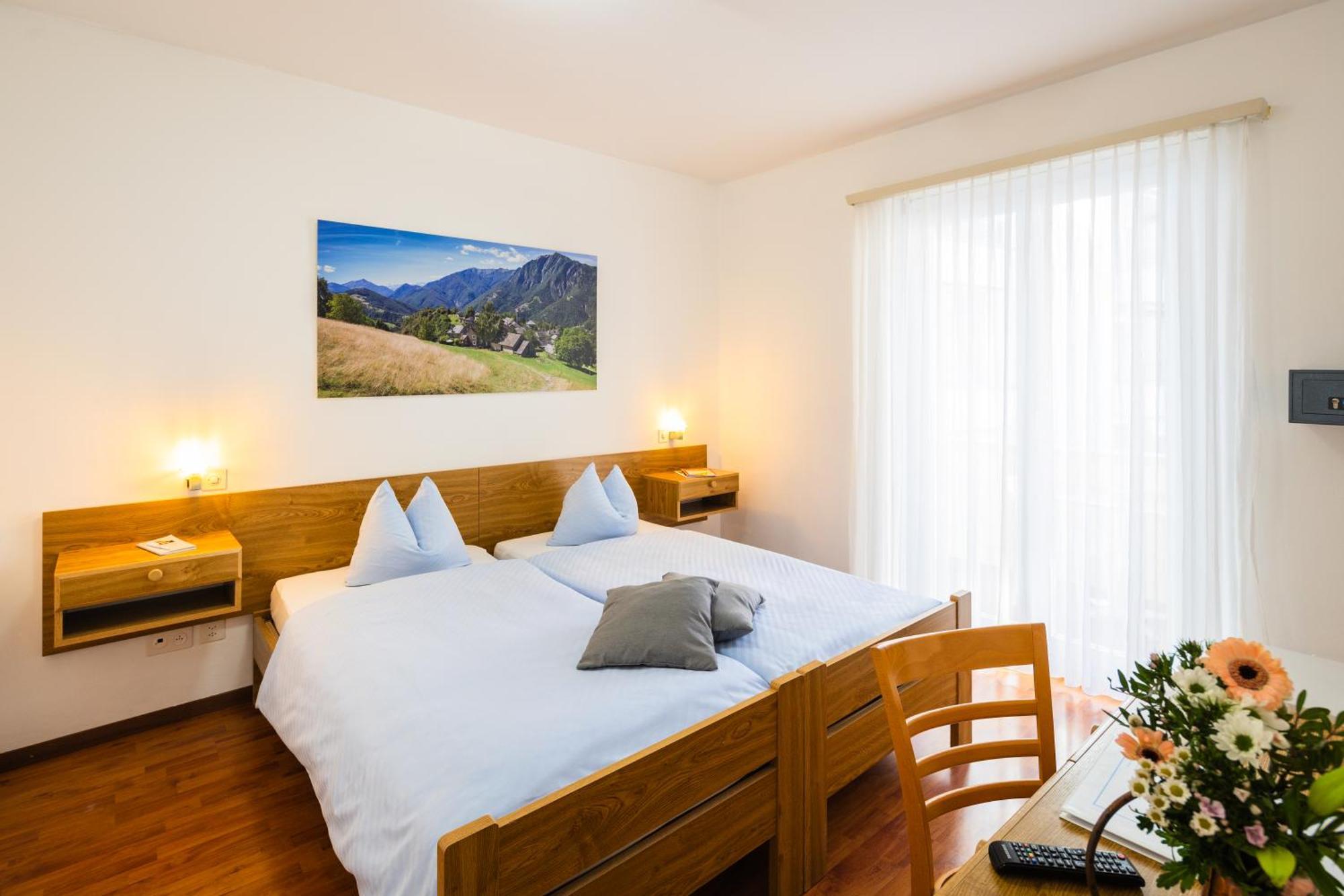 Hotel Rondinella Локарно Екстер'єр фото