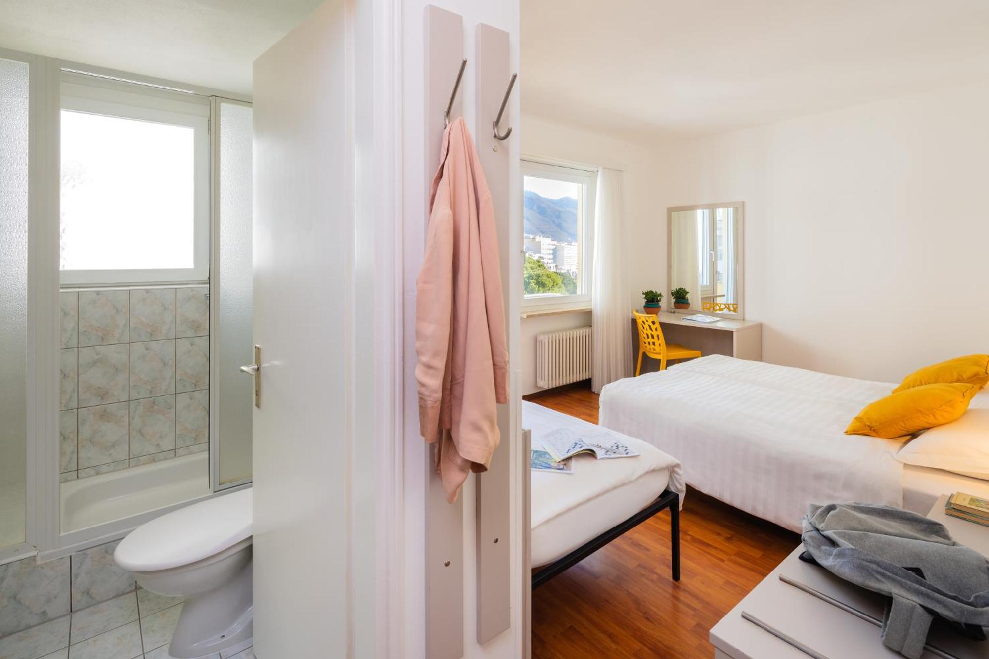 Hotel Rondinella Локарно Екстер'єр фото